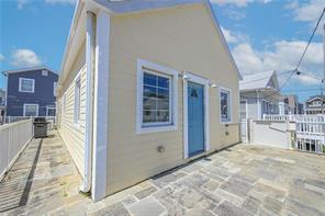 8 Hudson Walk, Breezy Point, New York, 11697