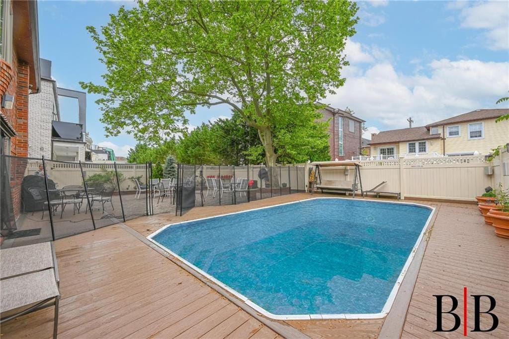 80 Whitman Drive, Brooklyn, New York, 11234 image 32