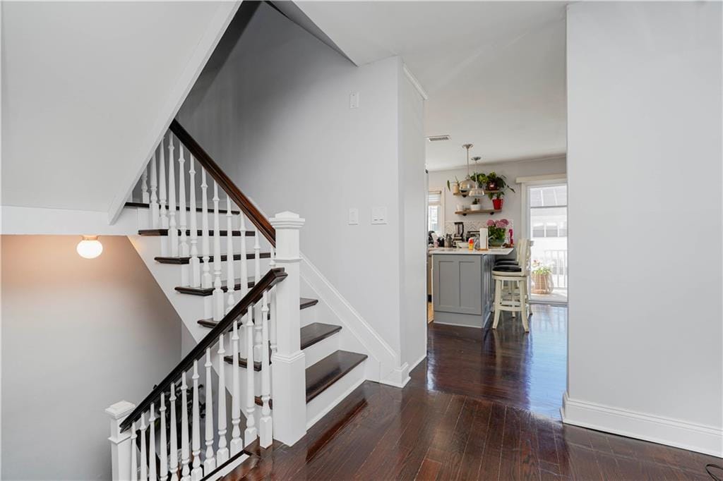 40 Kyle Court, Staten  Island, New York, 10312 image 12
