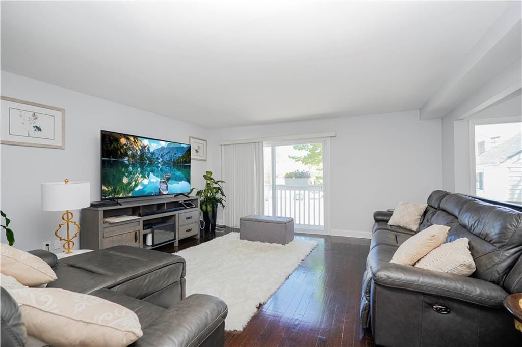 40 Kyle Court, Staten  Island, New York, 10312 image 9