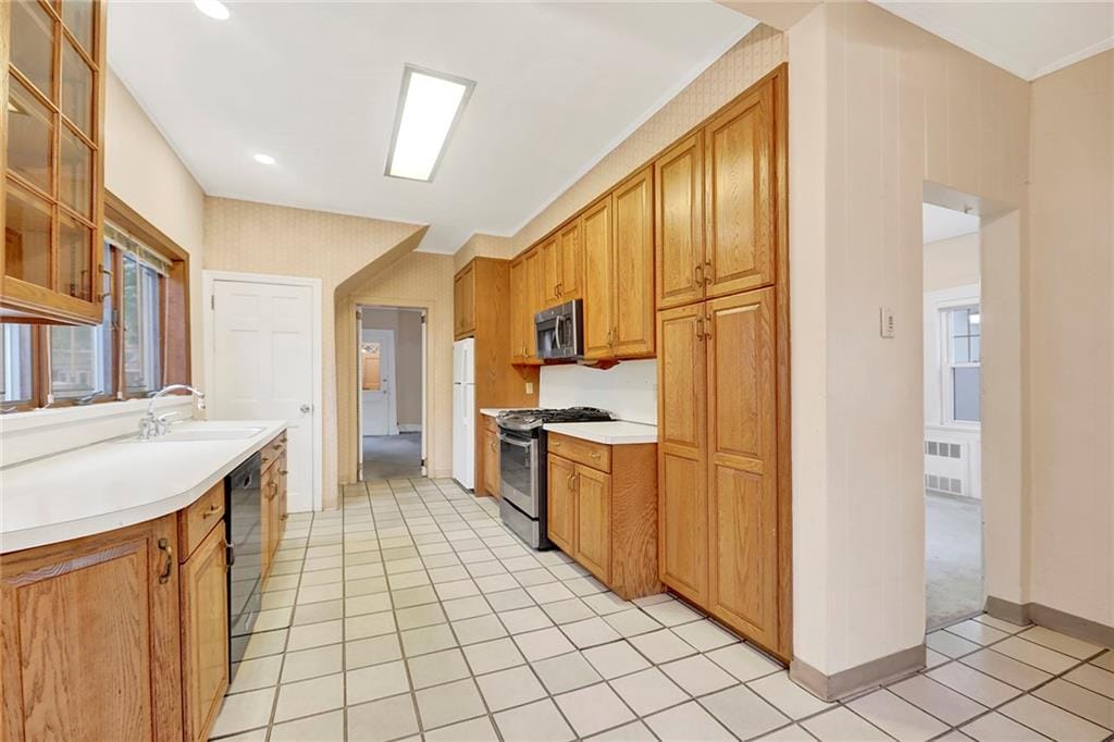 8016 Colonial Road, Brooklyn, New York, 11209 image 17