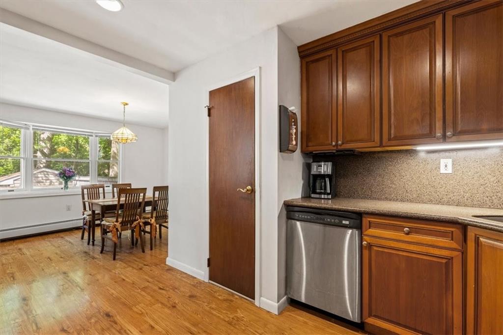 190 Prall Avenue, Staten  Island, New York, 10312 image 6