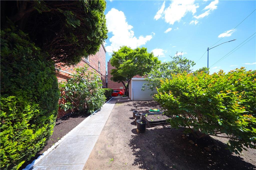 2035 East 53rd Street, Brooklyn, New York, 11234 image 32