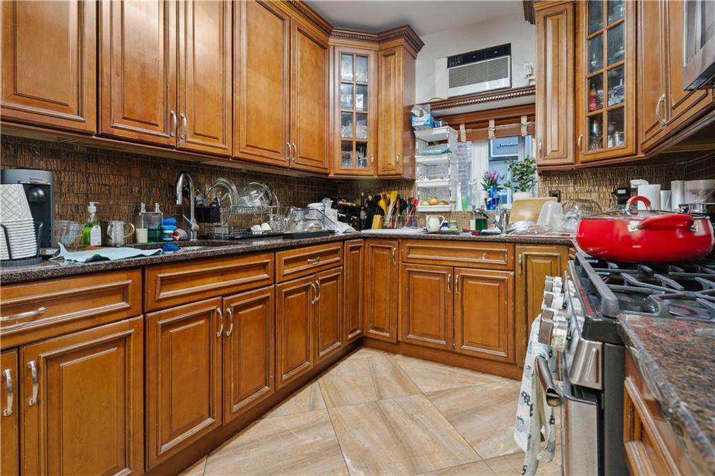 1342 East 10th Street, Brooklyn, New York, 11230 image 24