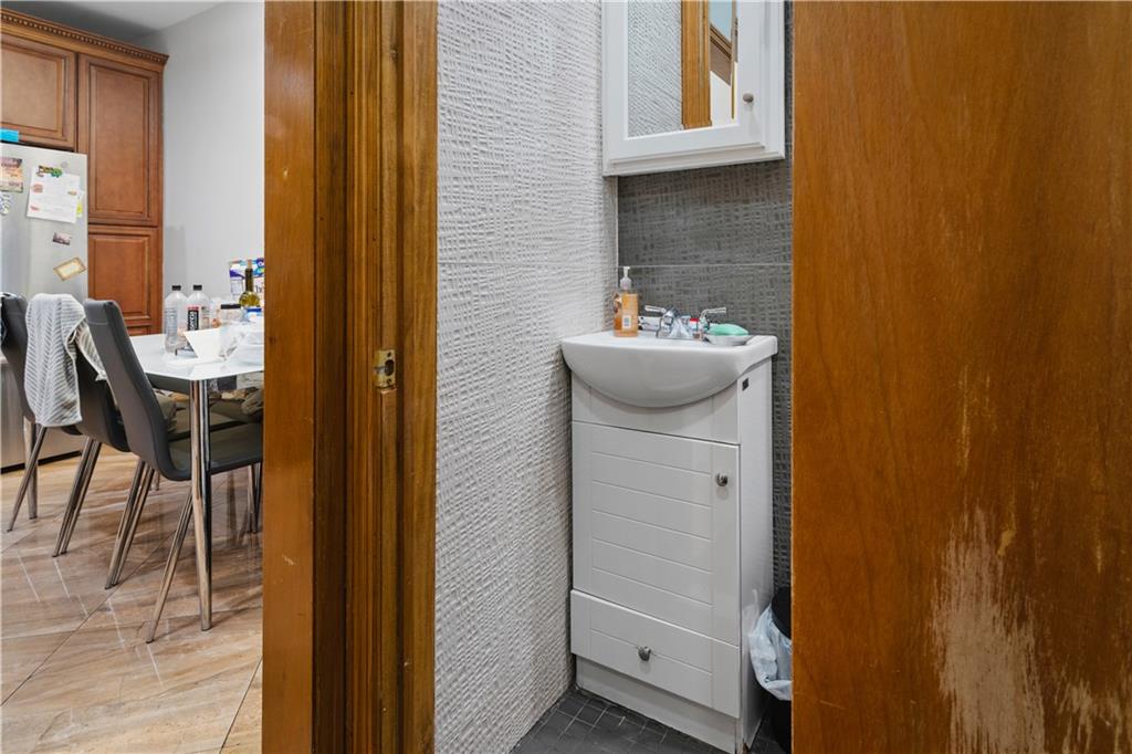 1342 East 10th Street, Brooklyn, New York, 11230 image 27