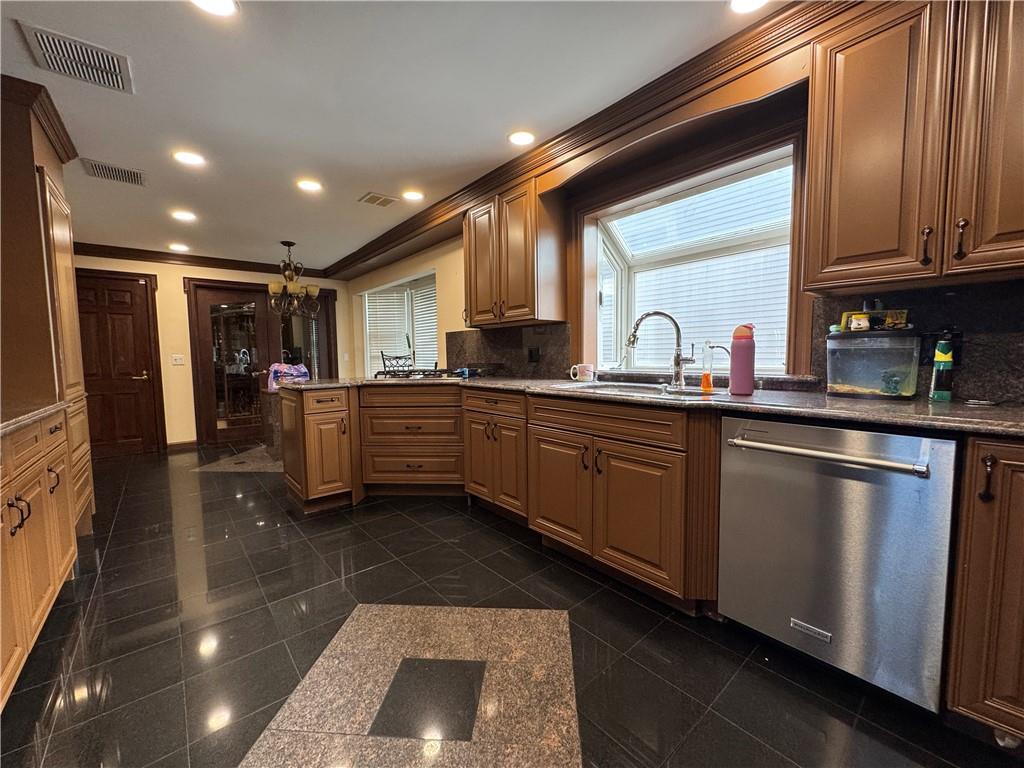 728 Huguenot Avenue, Staten  Island, New York, 10312 image 8
