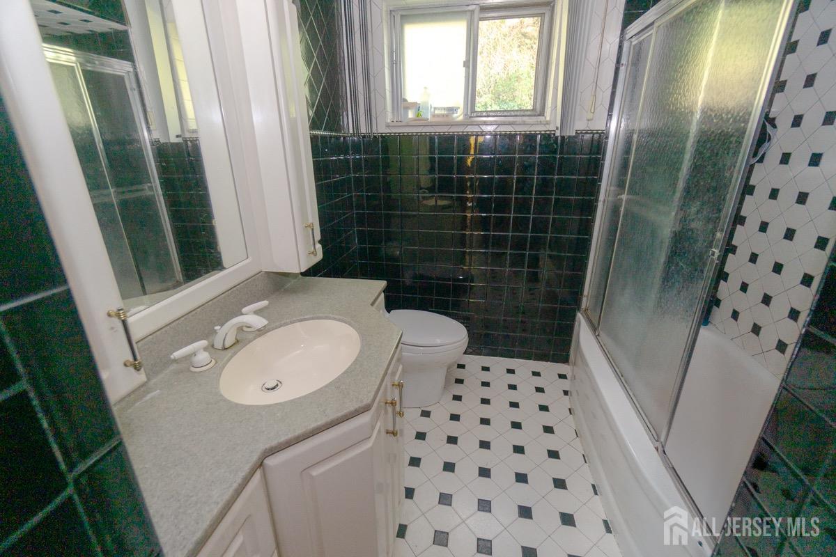 35 Barkalow Street, South Amboy, NJ, 08879 image 10