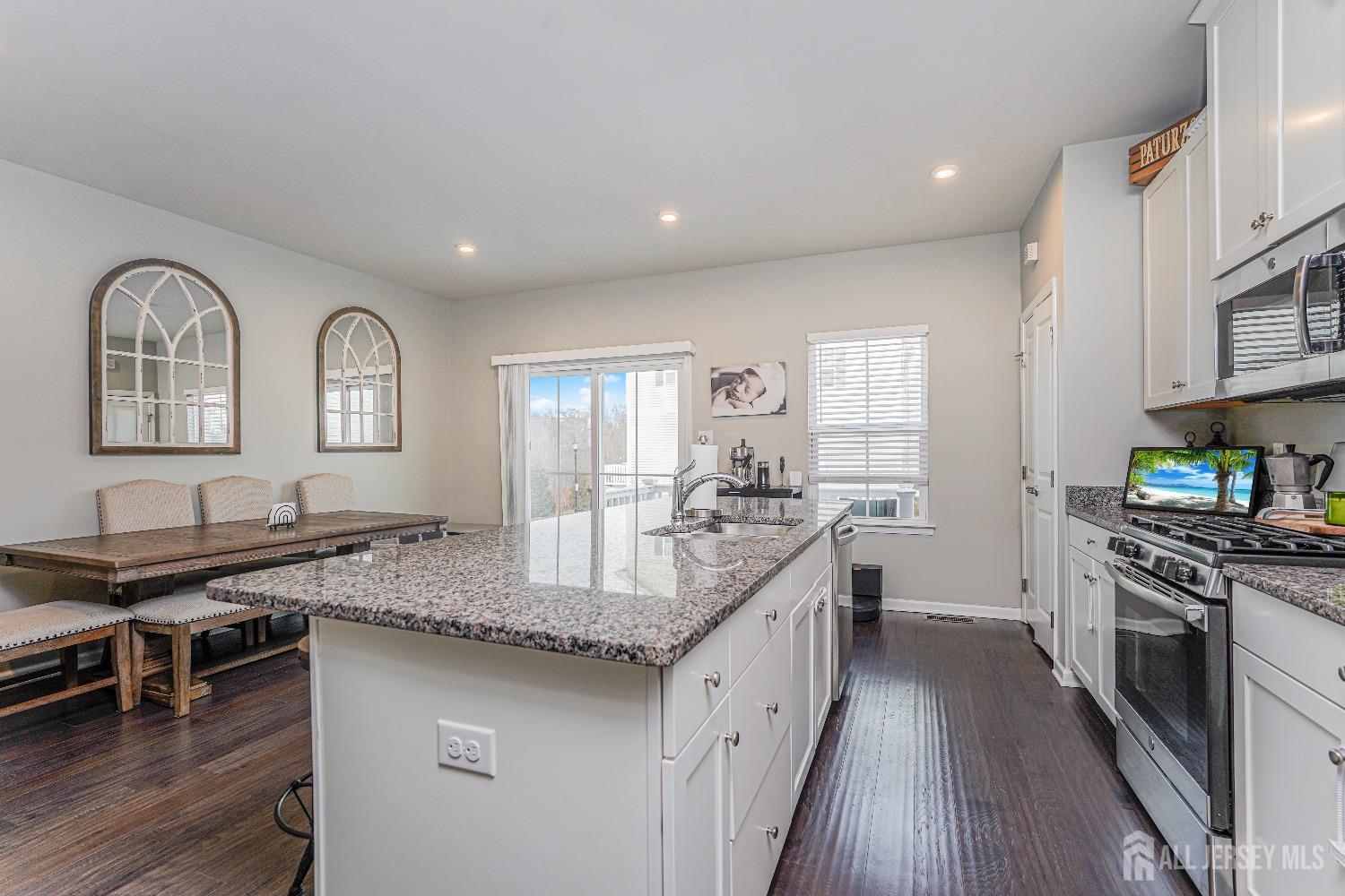 606 Bayside Court, South Amboy, NJ, 08879 image 12