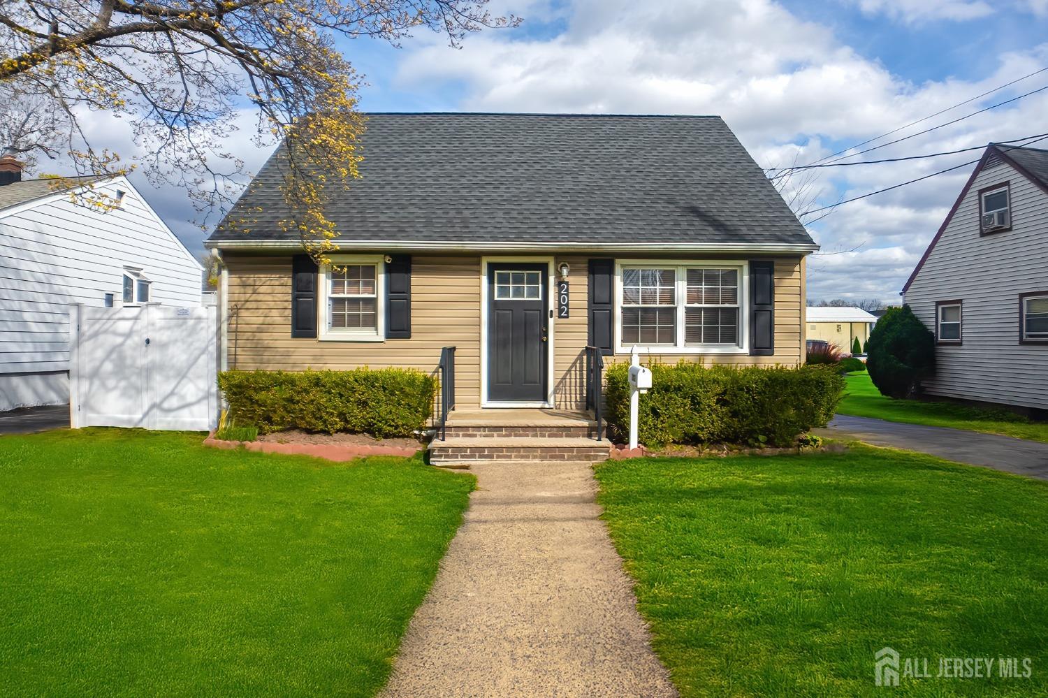 202 Jackson Avenue Image 1