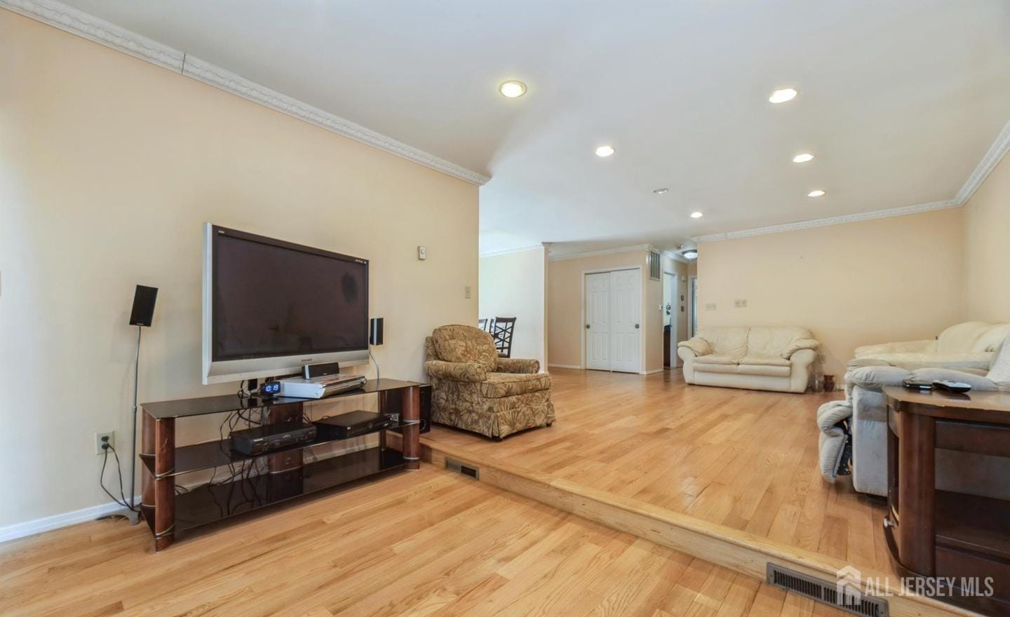 153-A Concordia Circle, Middlesex, NJ, 08831 image 18