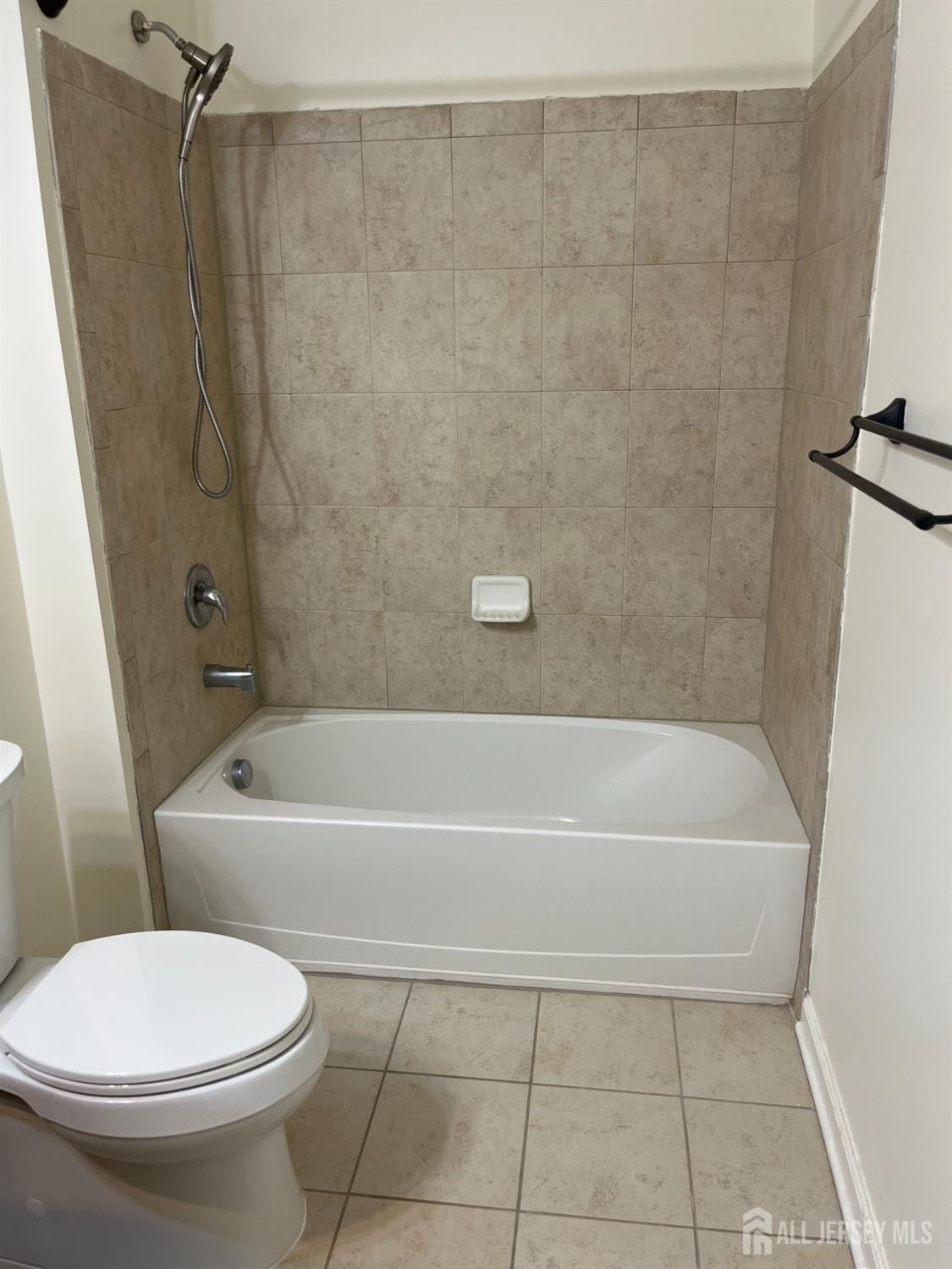 1425 Hudson Circle, Highland Park, NJ, 08904 image 8