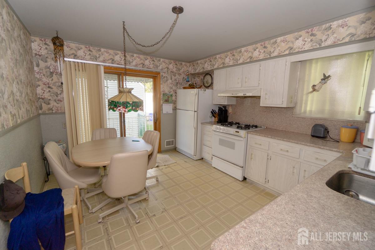 35 Barkalow Street, South Amboy, NJ, 08879 image 6