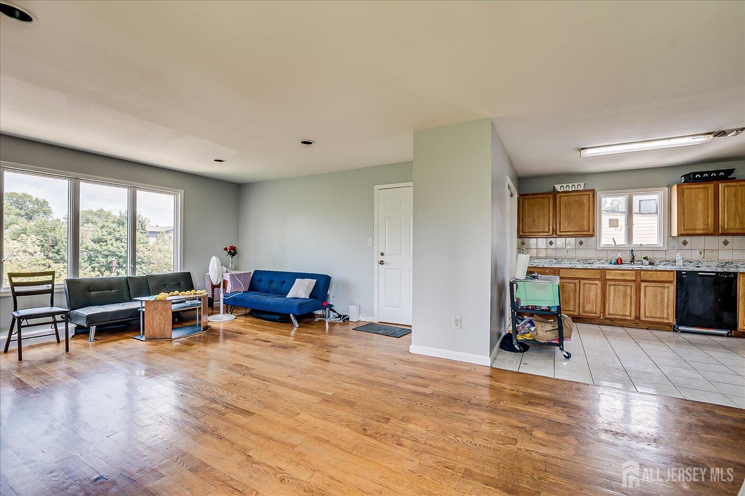 7 Vine Street, Jersey City, NJ, 07306 image 26