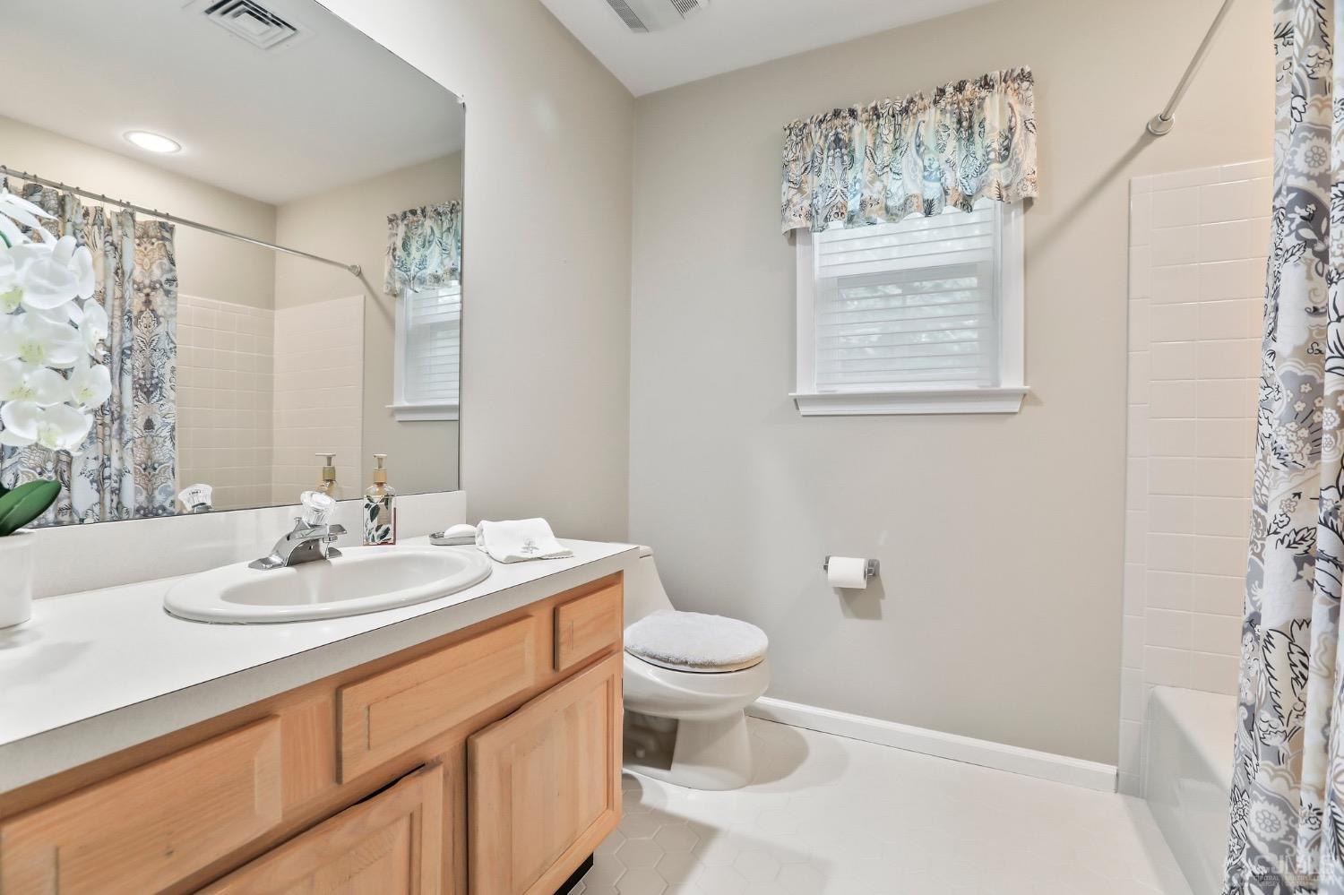 8 Iroquois Court, Colts Neck, NJ, 07722 image 31