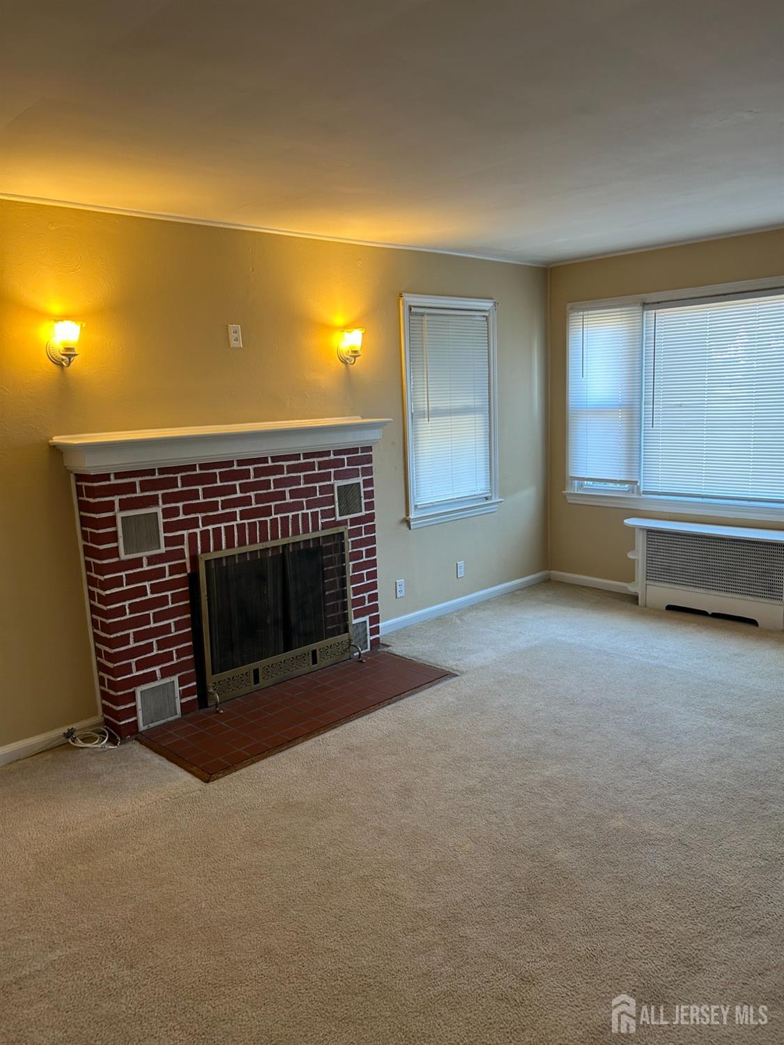 28 Wallace Street, East Brunswick, NJ, 08816