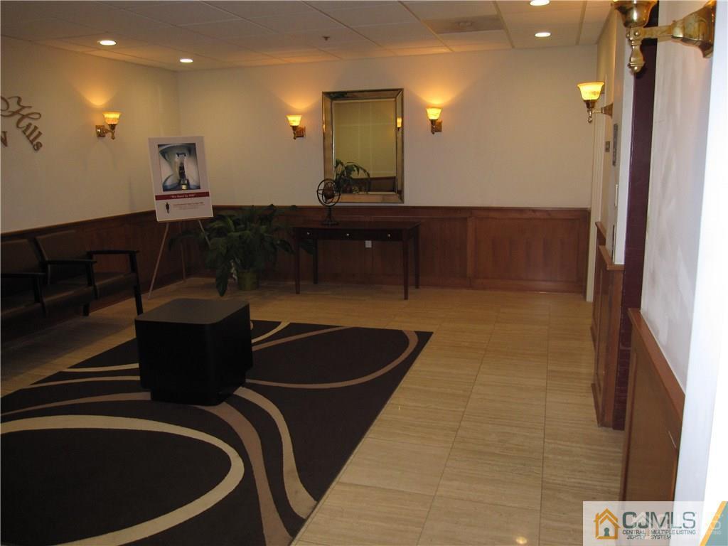 620 Cranbury Road Image 4