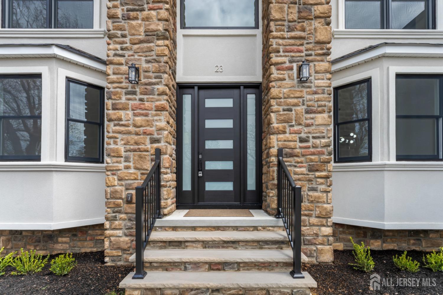23 Redwood Avenue Image 2