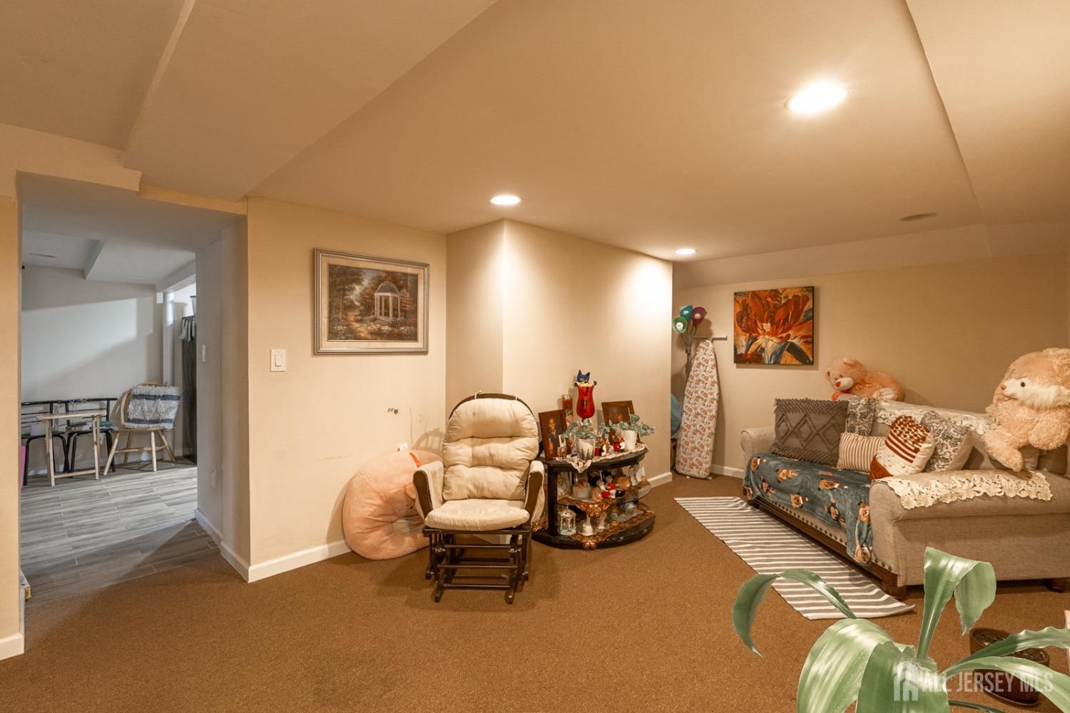 70 Jefferson Avenue, New Brunswick, NJ, 08901 image 16