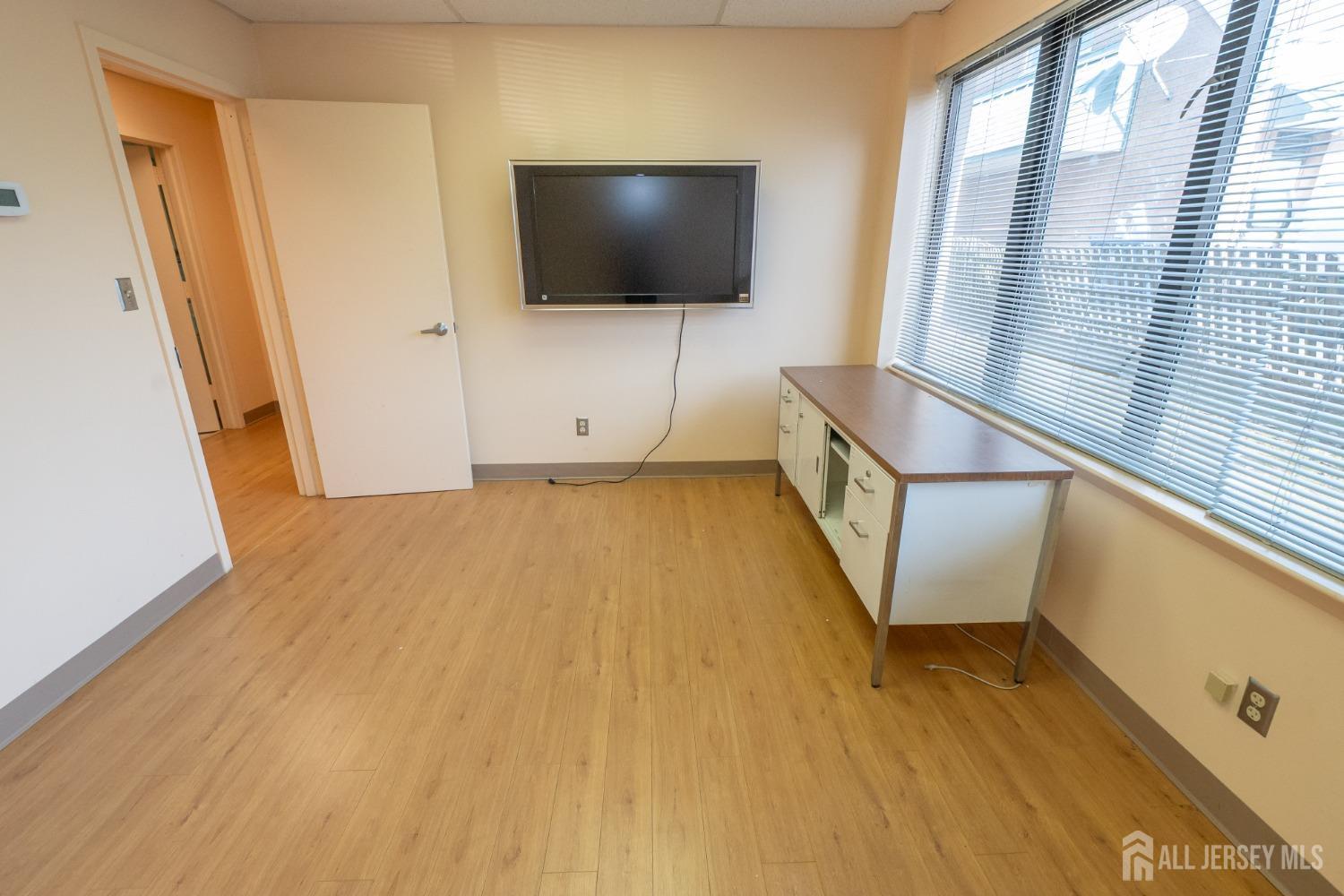 622 Georges Road 1-2, North Brunswick, NJ, 08902 image 17