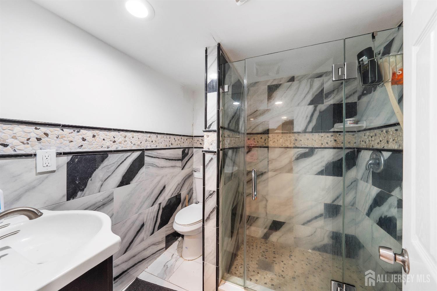 720 Charles Street, South Amboy, NJ, 08879 image 15