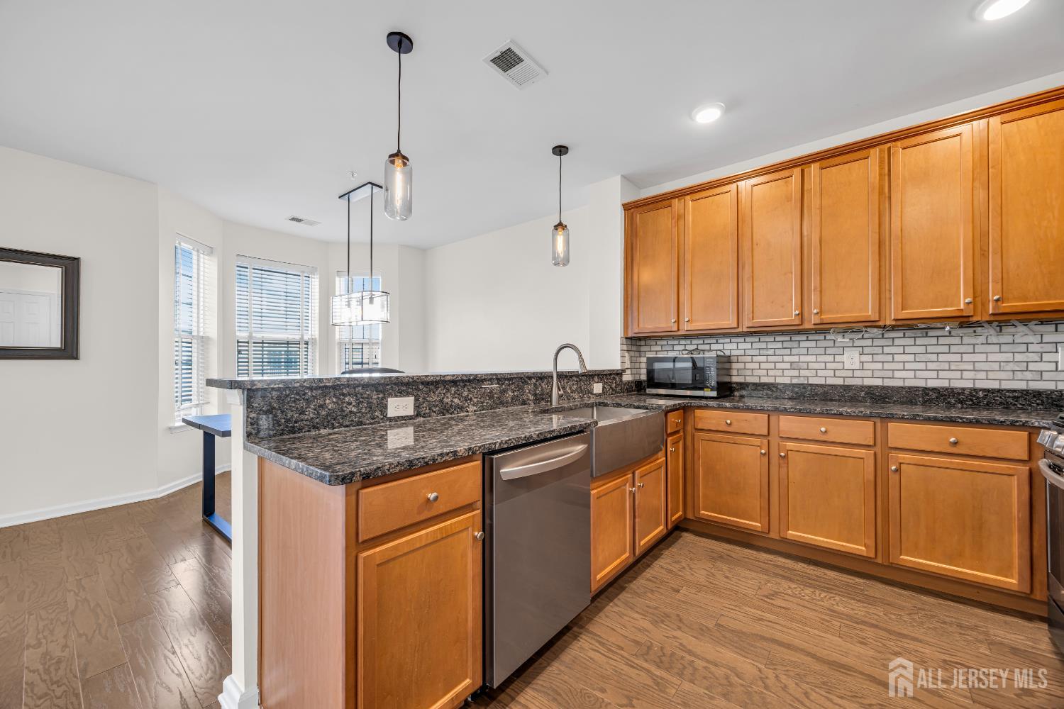 1425 Hudson Circle, Highland Park, NJ, 08904 image 13