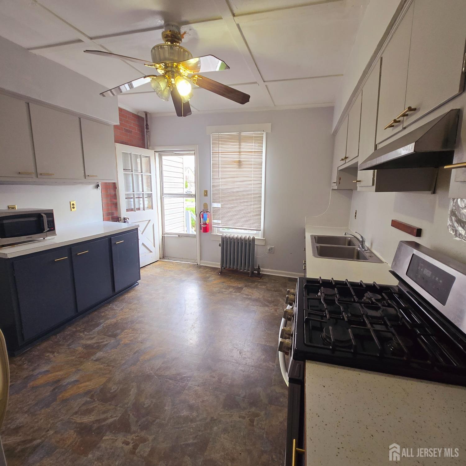 245 second Street, South Amboy, NJ, 08879 image 14