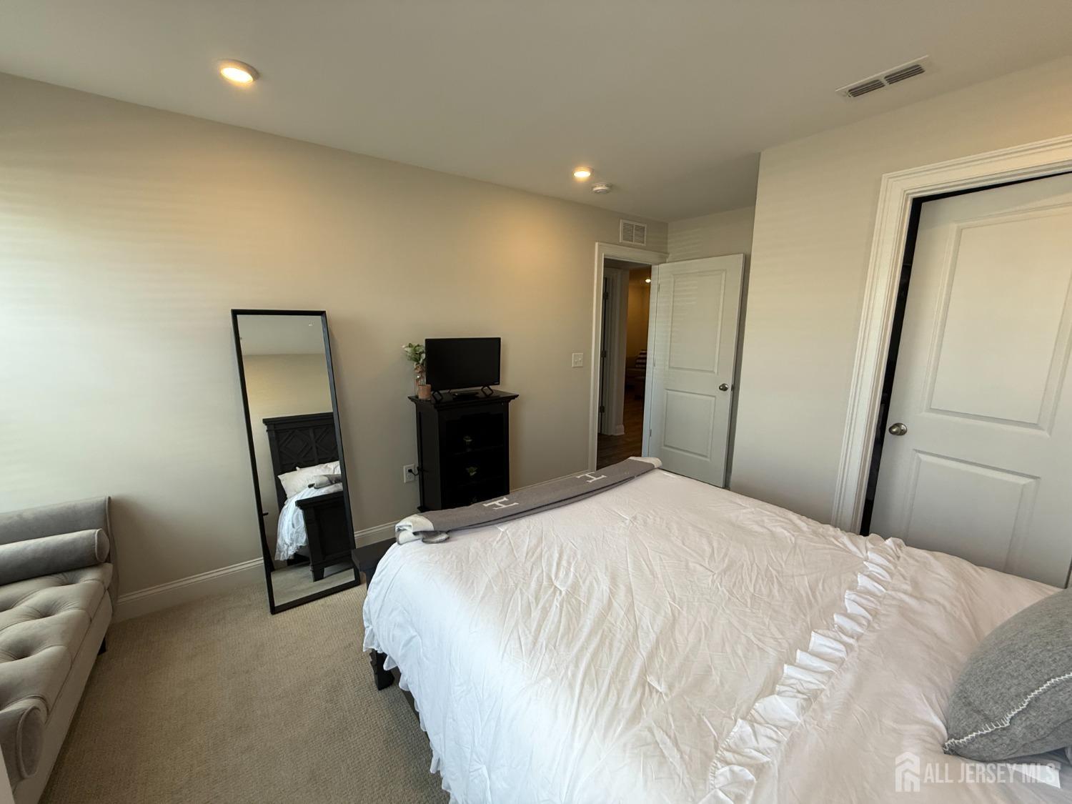 3504 Charleston Drive, Monroe, NJ, 08831 image 22