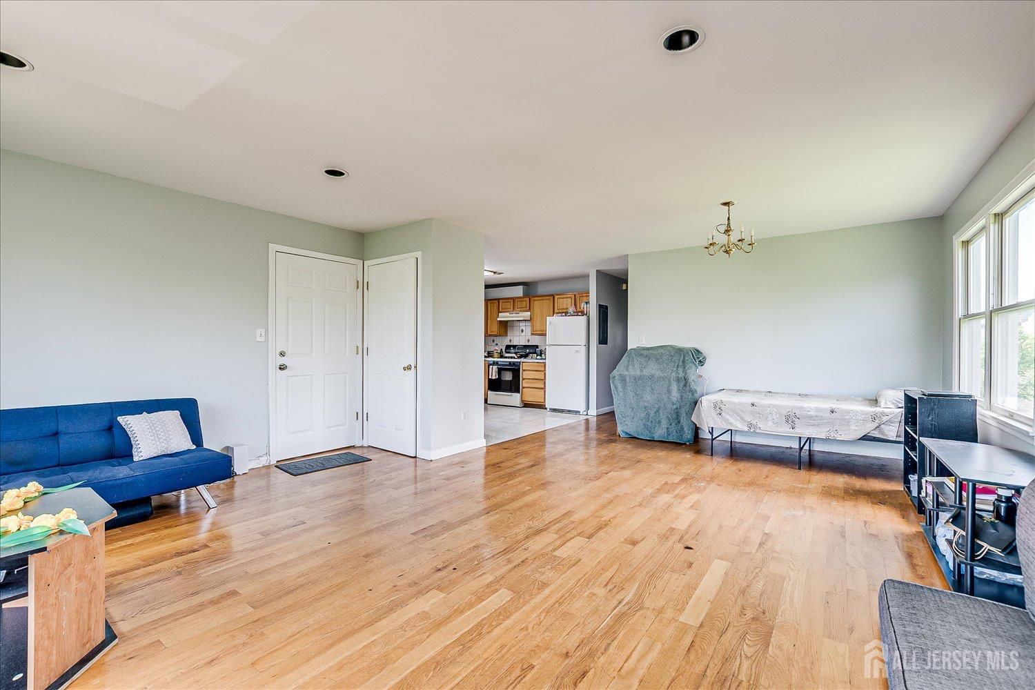 7 Vine Street, Jersey City, NJ, 07306 image 24
