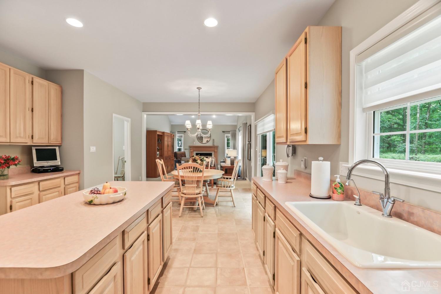 8 Iroquois Court, Colts Neck, NJ, 07722 image 20