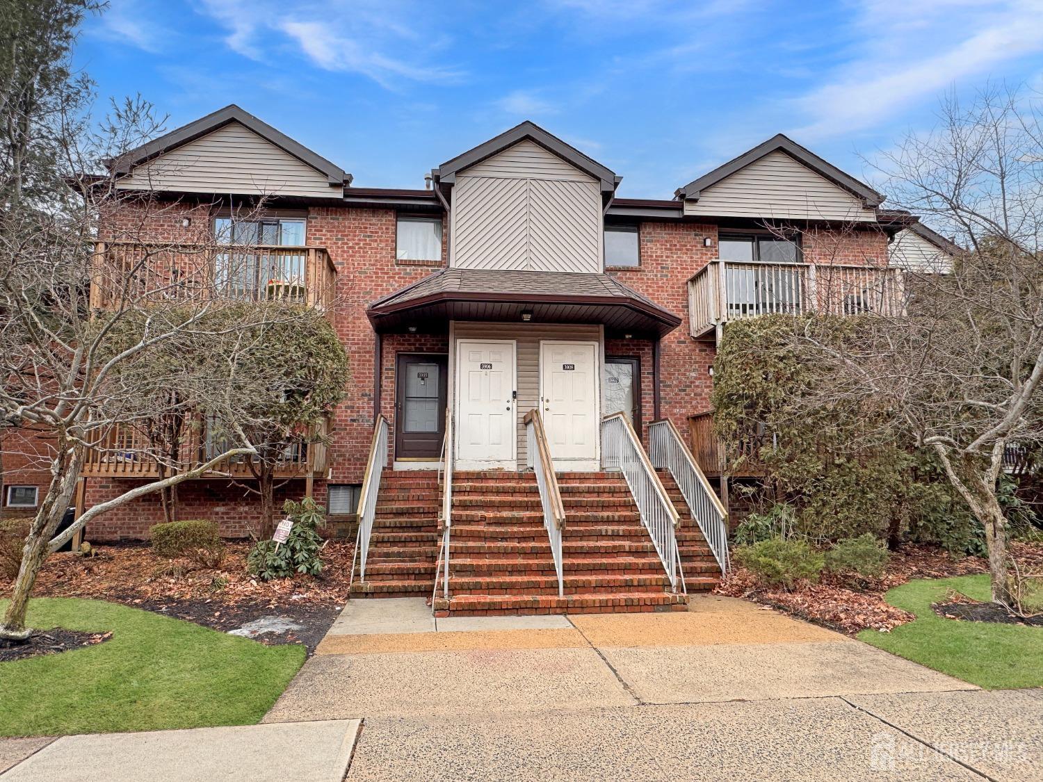 3908 Birchwood Court Image 1