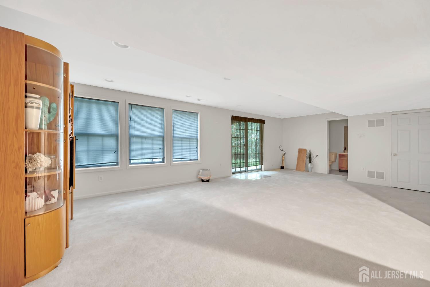 37 Walden Court, Old Bridge, NJ, 08857 image 15