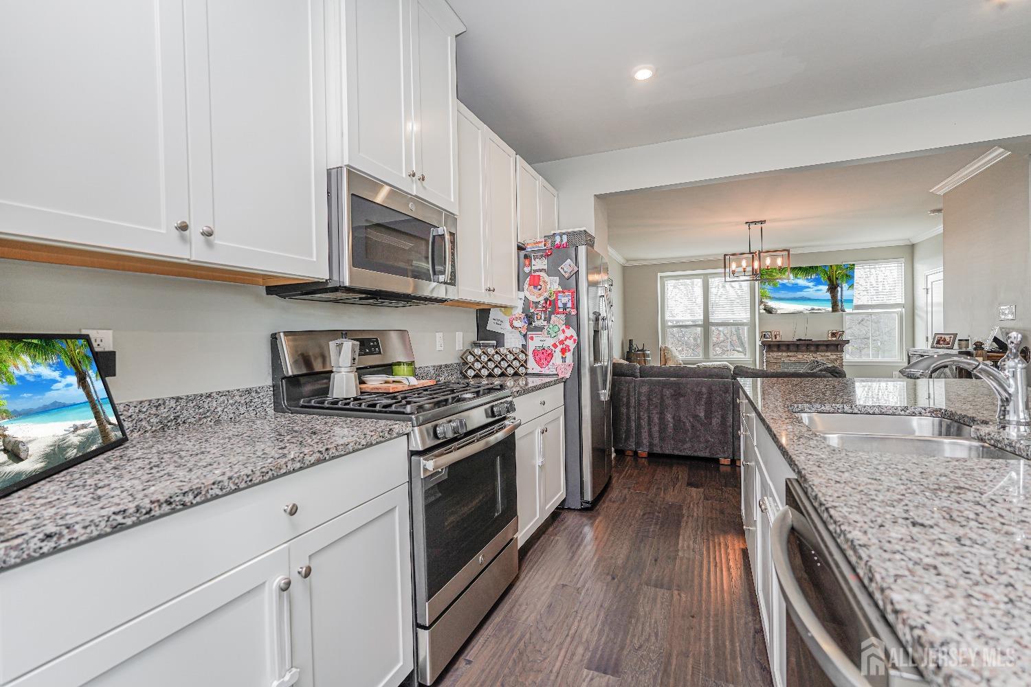 606 Bayside Court, South Amboy, NJ, 08879 image 11
