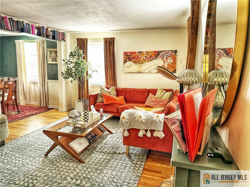 182 Newman Street 2309 Image 2