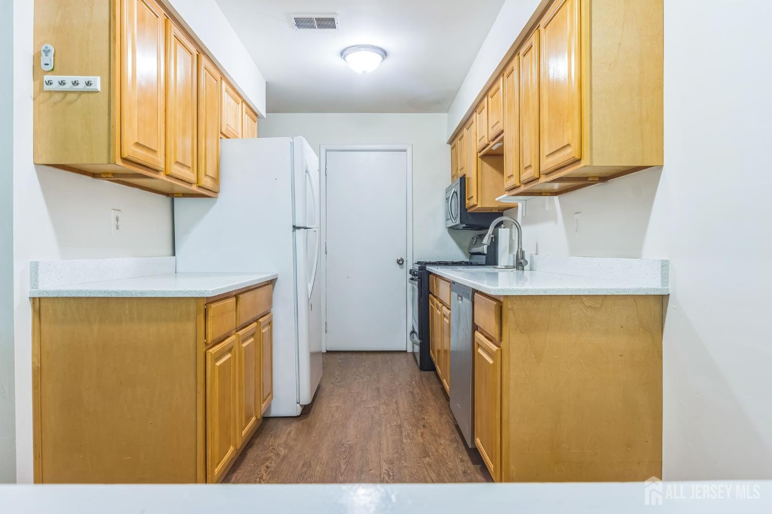 95 Lexington Circle, Old Bridge, NJ, 07747 image 8