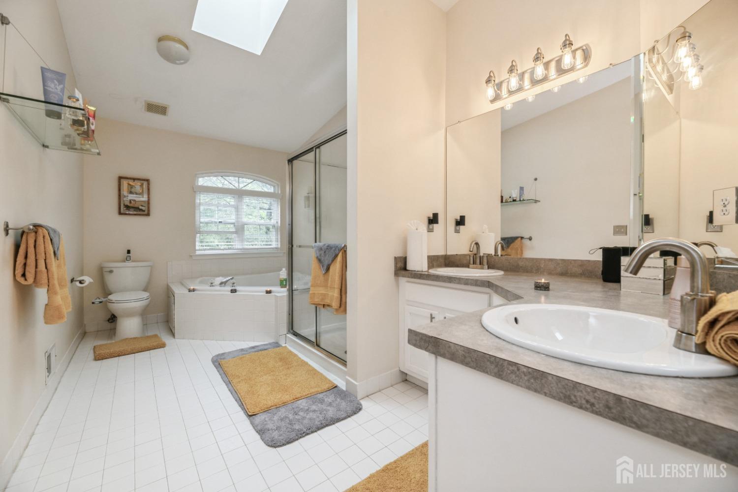 4 Linda Court, Old Bridge, NJ, 08879 image 16