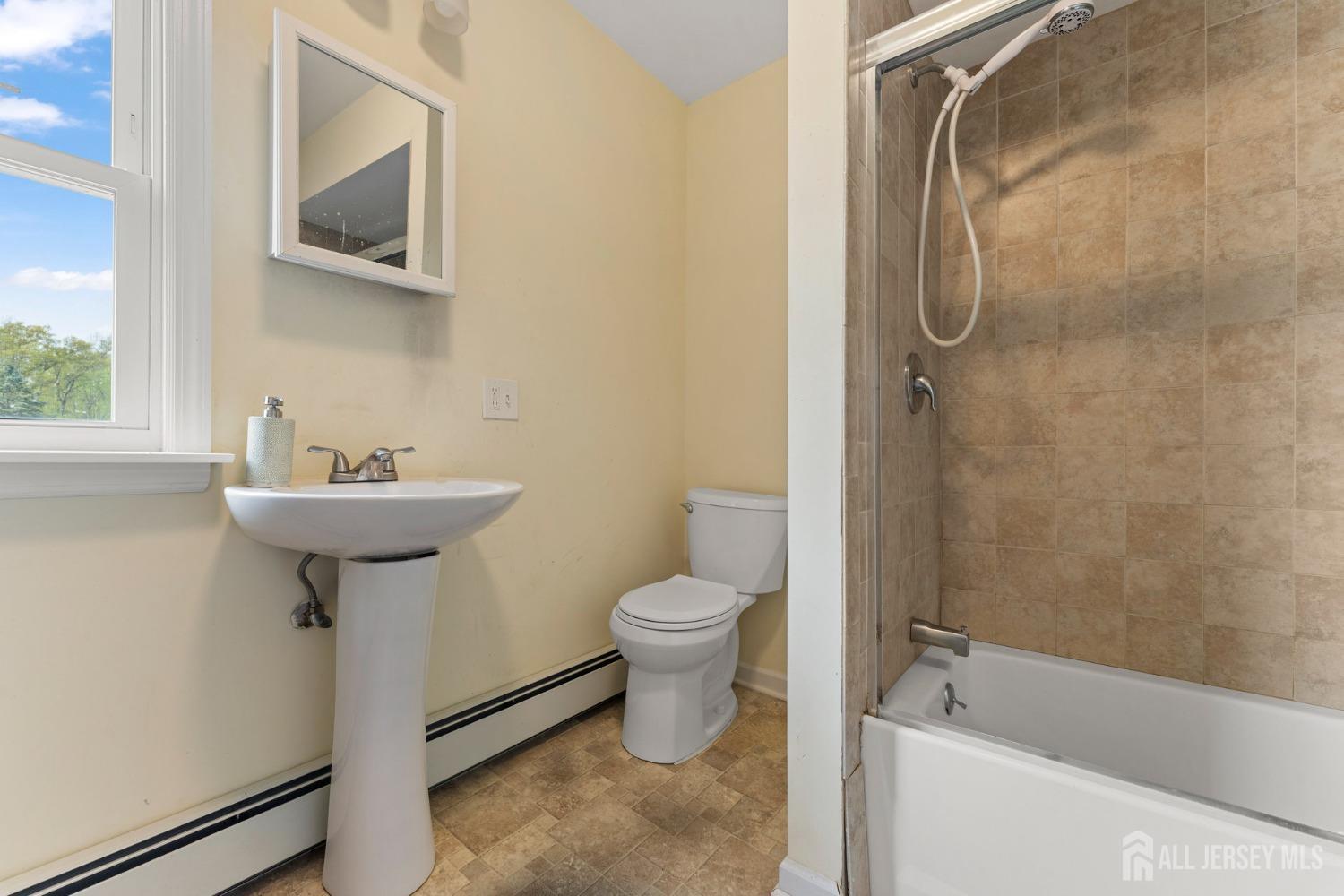 400 Main Street, Middlesex, NJ, 08846 image 19