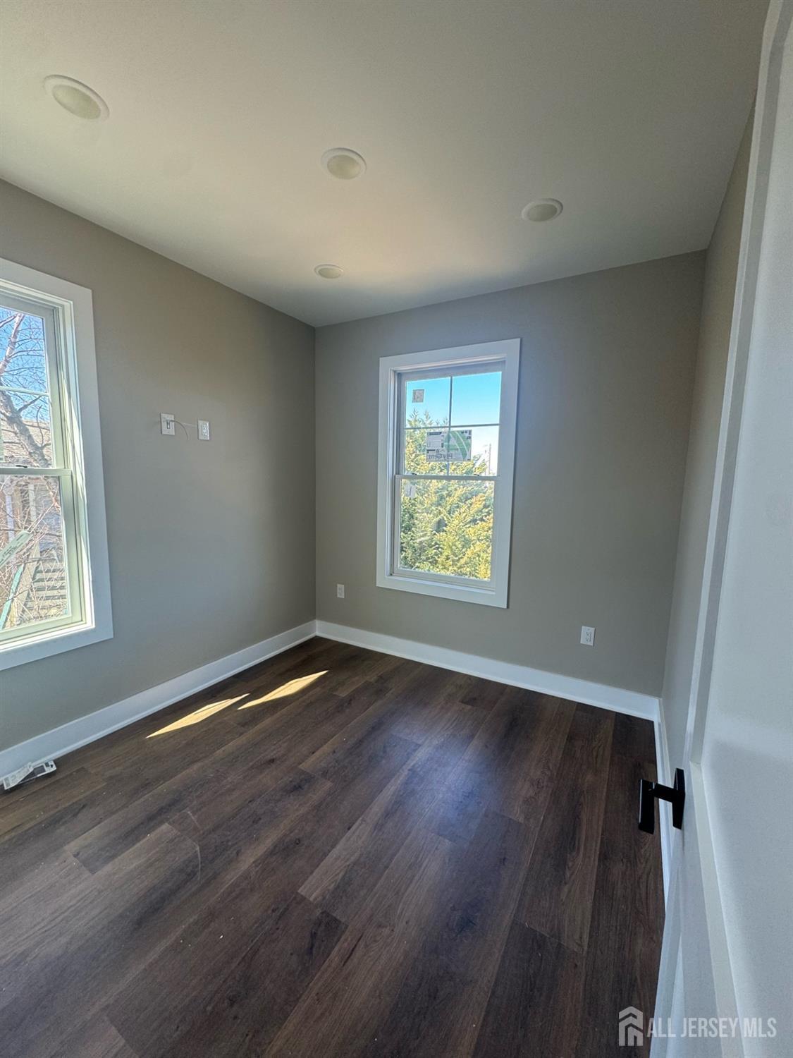 357 Ferris Street, South Amboy, NJ, 08879 image 14