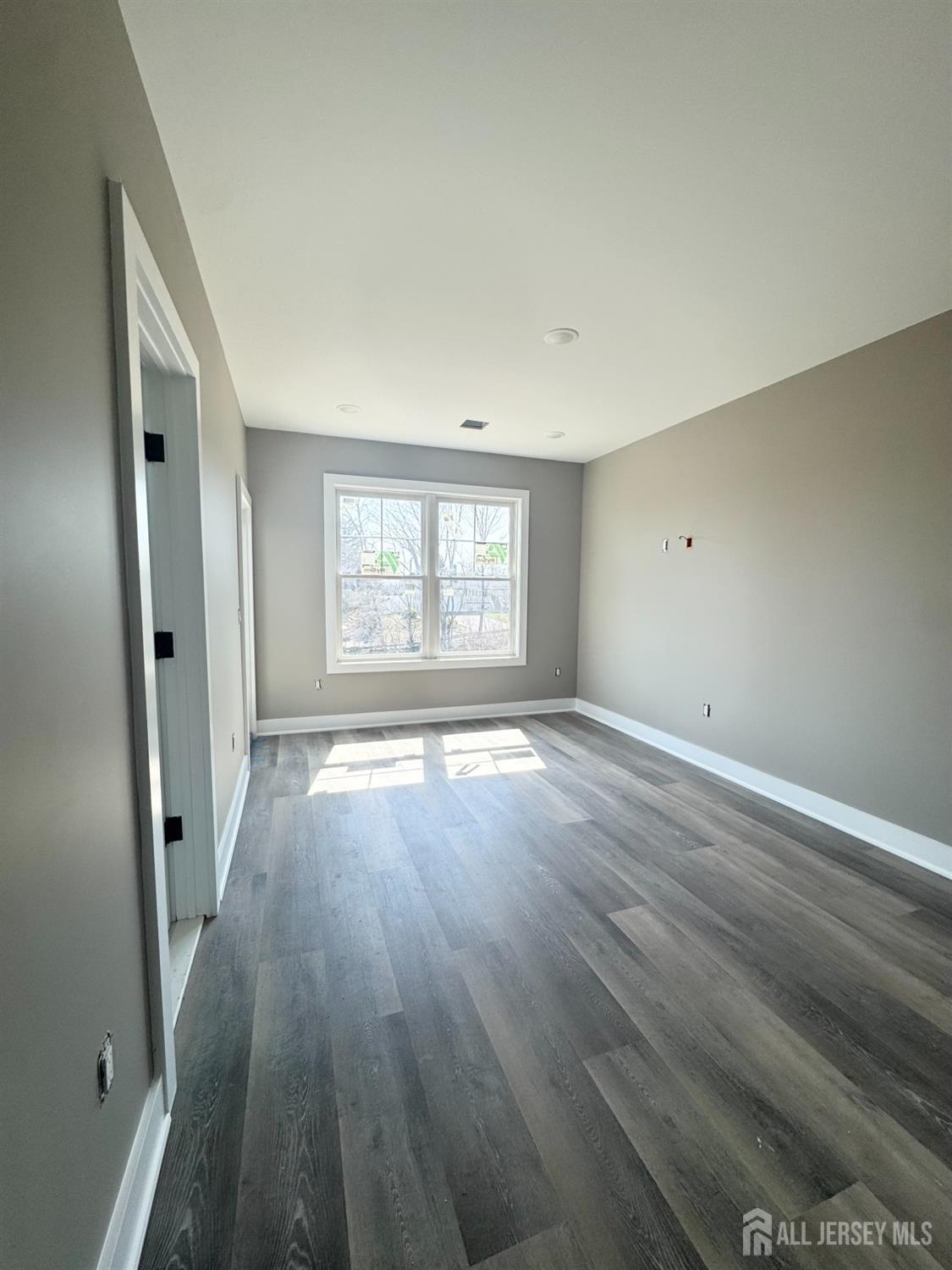 357 Ferris Street, South Amboy, NJ, 08879 image 16