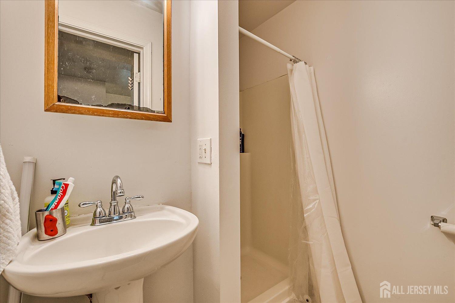 211 Hamilton Street, New Brunswick, NJ, 08901 image 41