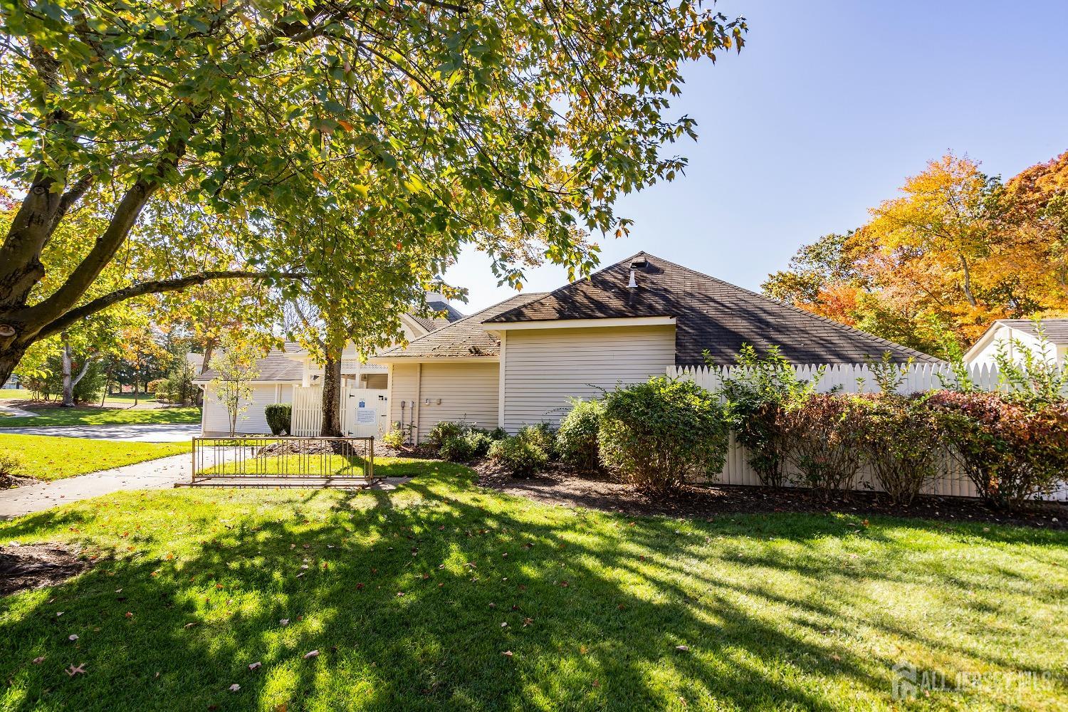 2 Honey Locust Lane Lane, Howell, NJ, 07731 image 28
