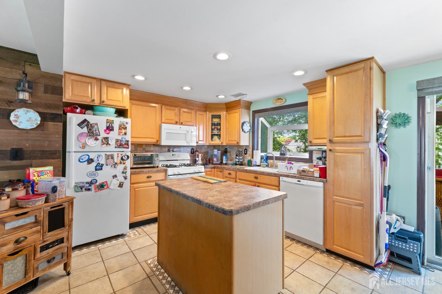 15 Creighton Circle, Old Bridge, NJ, 08857 image 19