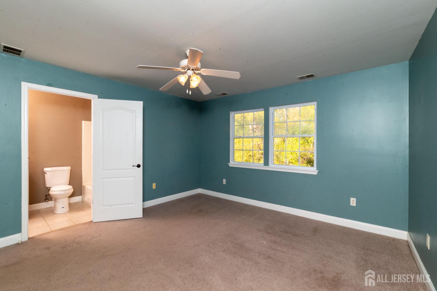 636 Woodland Avenue, Old Bridge, NJ, 08879 image 24