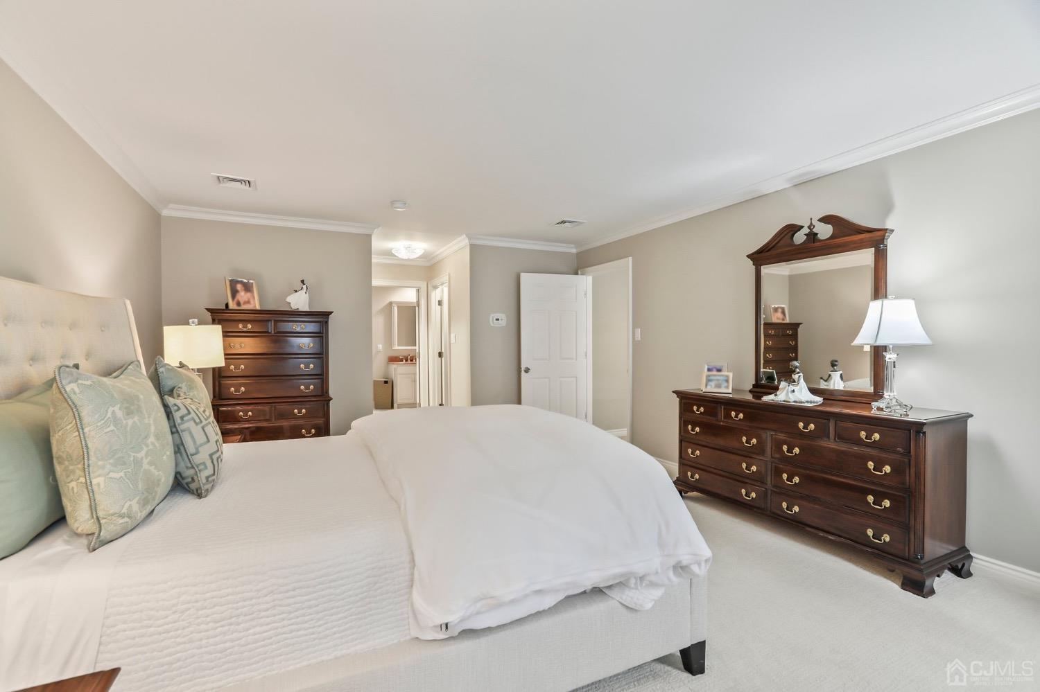 8 Iroquois Court, Colts Neck, NJ, 07722 image 40