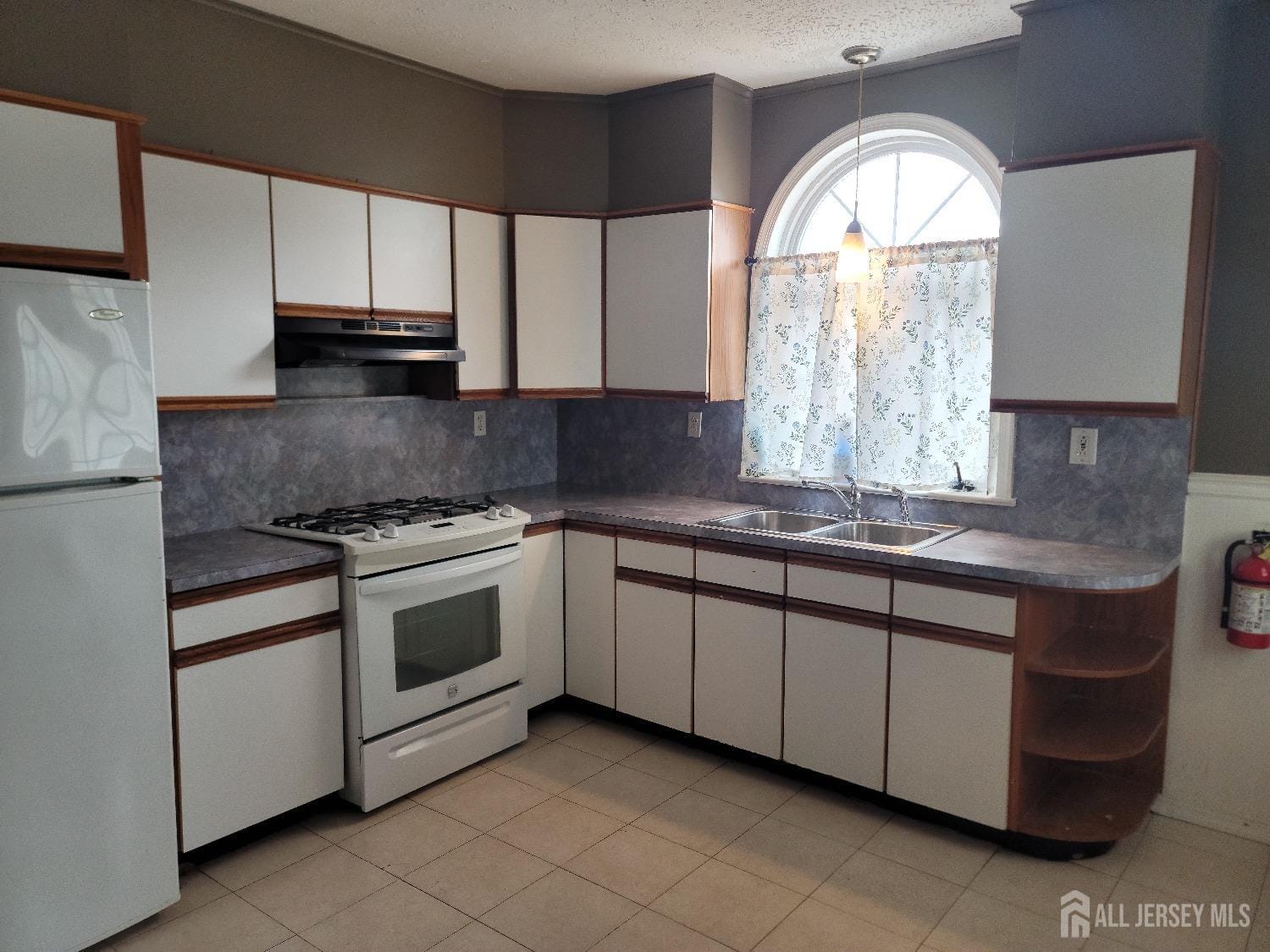 251 Henry Street, South Amboy, NJ, 08879 image 12