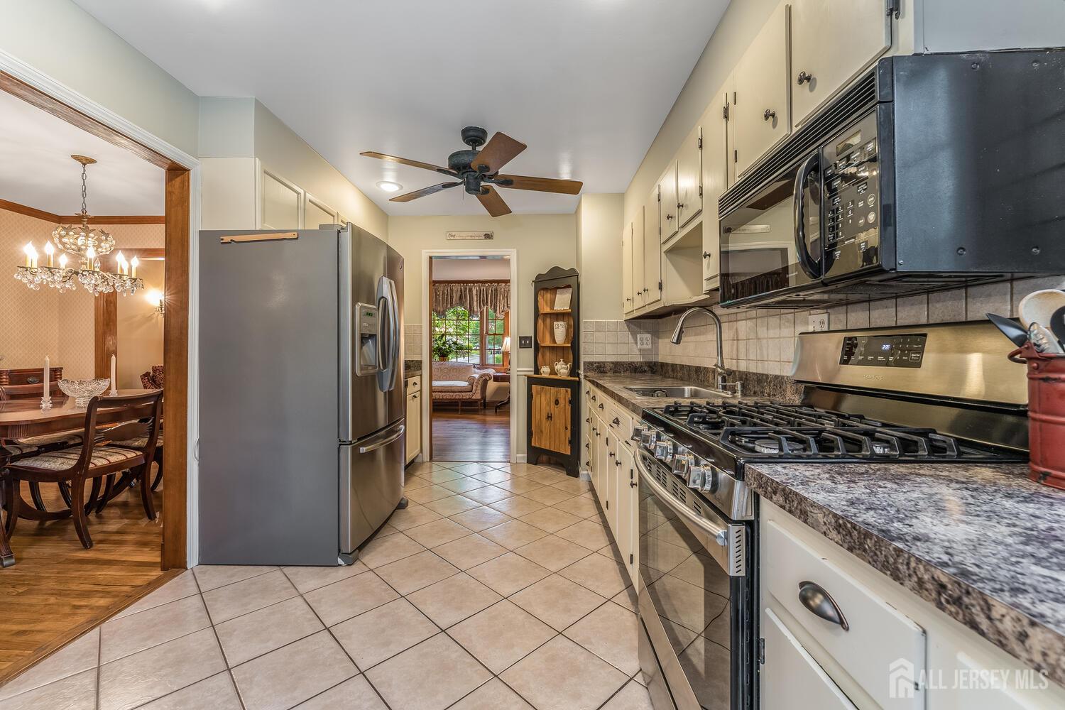 14 Bonnie Brook Terrace, Middlesex, NJ, 08846 image 12