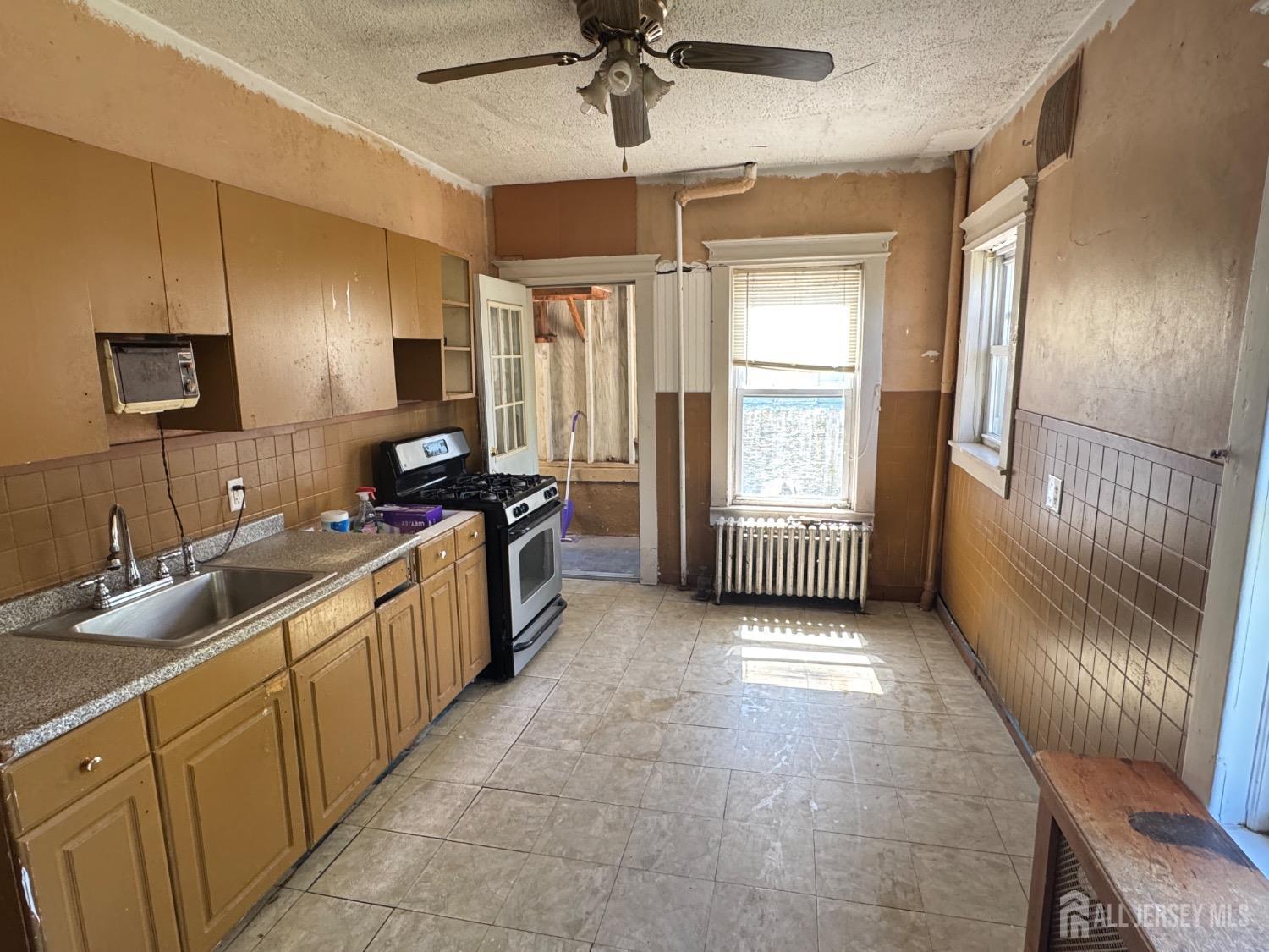 134 S Stevens Avenue, South Amboy, NJ, 08879 image 16