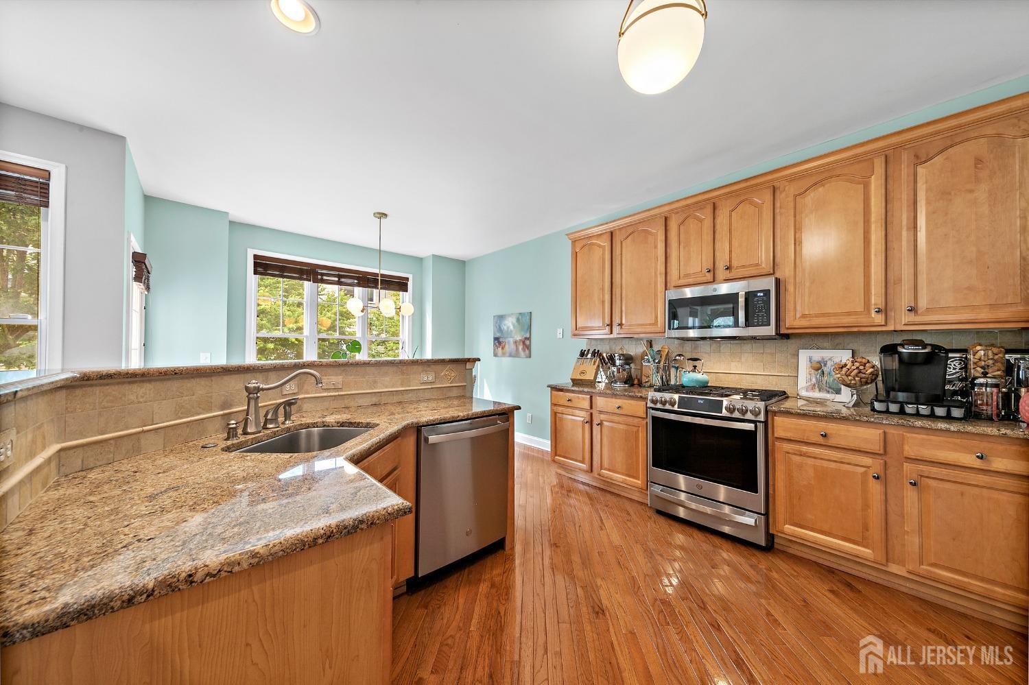 19 S Shore Drive, South Amboy, NJ, 08879 image 15