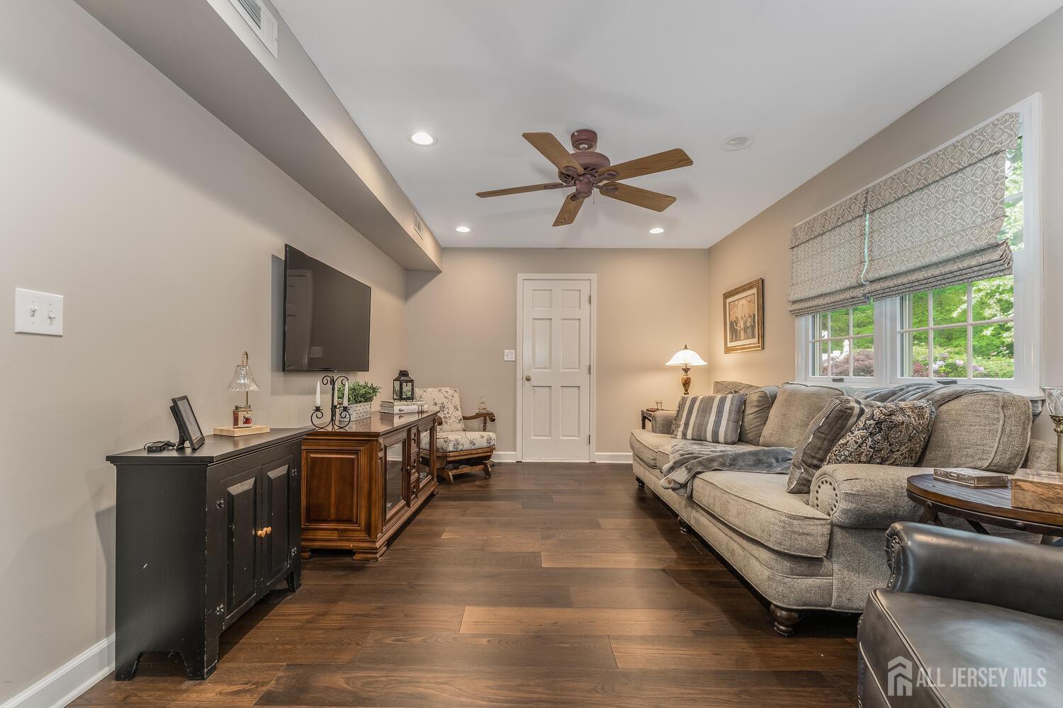 14 Bonnie Brook Terrace, Middlesex, NJ, 08846 image 19