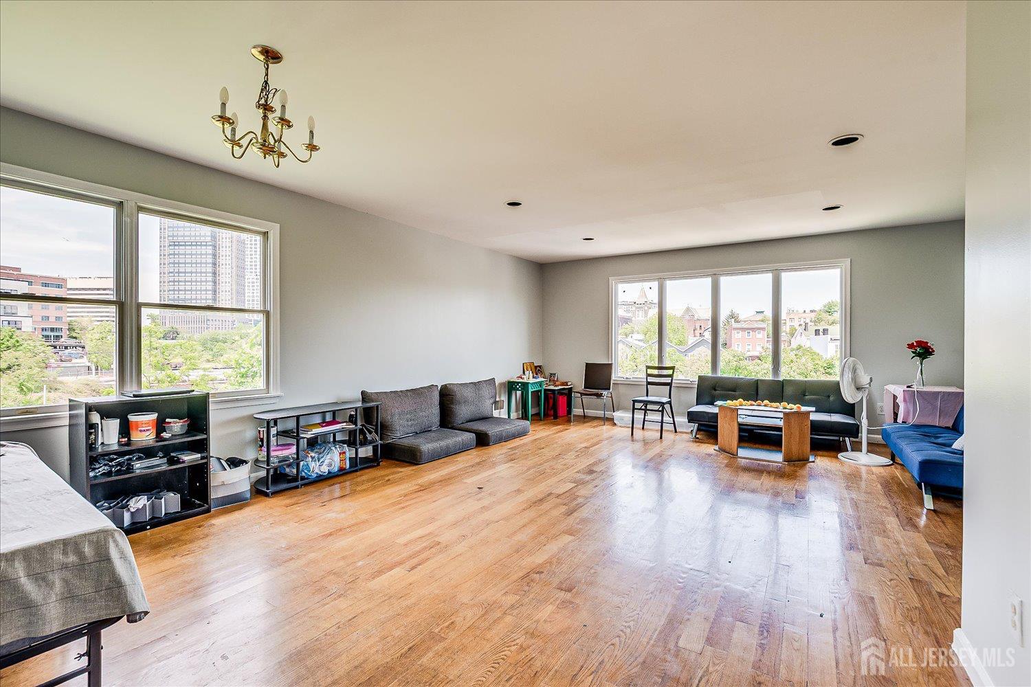 7 Vine Street, Jersey City, NJ, 07306 image 25