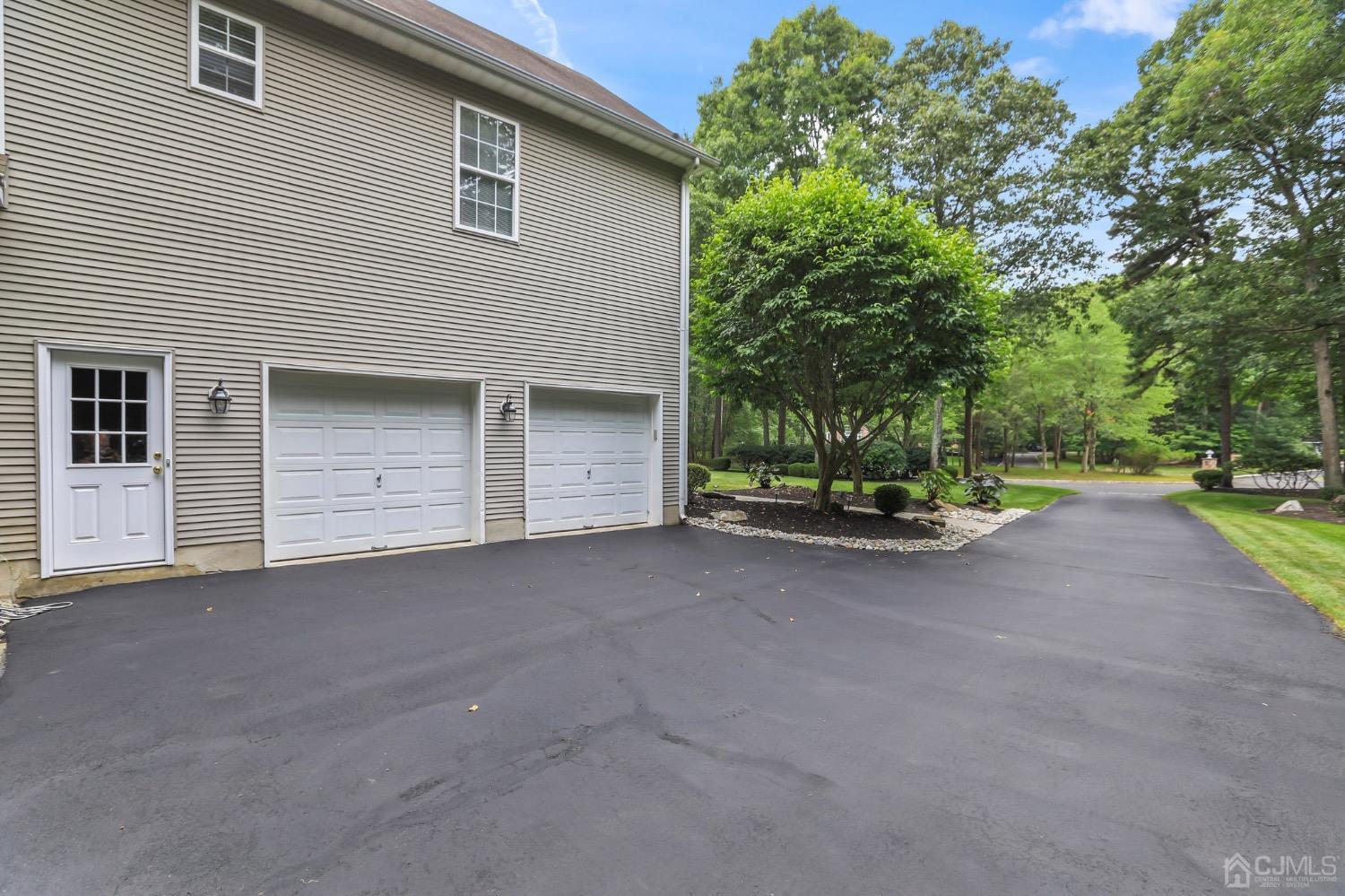 8 Iroquois Court, Colts Neck, NJ, 07722 image 50